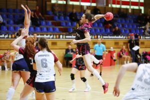 04.10.2025. Kielce. Mecz Ligi Centralna piłki ręcznej Suzuki Korona Handball - Pogoń Szczecin / Fot. Wiktor Taszłow - Radio Kielce
