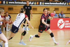 04.10.2025. Kielce. Mecz Ligi Centralna piłki ręcznej Suzuki Korona Handball - Pogoń Szczecin / Fot. Wiktor Taszłow - Radio Kielce