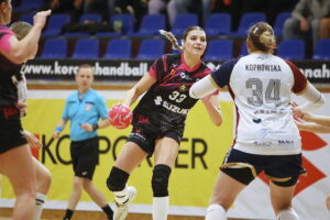 04.10.2025. Kielce. Mecz Ligi Centralna piłki ręcznej Suzuki Korona Handball - Pogoń Szczecin / Fot. Wiktor Taszłow - Radio Kielce