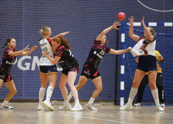 04.10.2025. Kielce. Mecz Ligi Centralna piłki ręcznej Suzuki Korona Handball - Pogoń Szczecin / Fot. Wiktor Taszłow - Radio Kielce