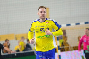 04.10.2025. Kielce. Mecz Industria Kielce - Energa MMTS Kwidzyn / Fot. Wiktor Taszłow - Radio Kielce