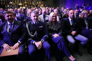 08.10.2025 Kielce. Konferencja "W mundurze przez wiek - Sto lat obecności kobiet w Policji" / Fot. Wiktor Taszłow - Radio Kielce