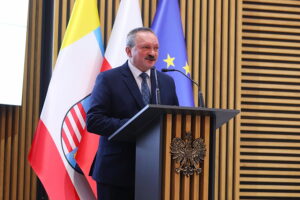 13.10.2025. Kielce. Podpisanie umów na dofinansowanie OSP / Fot. Wiktor Taszłow - Radio Kielce