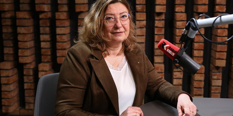 Asystenci międzykulturowi pomogą uczniom w regionie