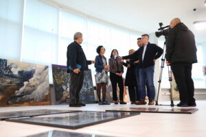 14.10.2025. Kielce. Briefing prasowy o nowej wystawie w Galerii „Okrąglak” / Fot. Wiktor Taszłow – Radio Kielce