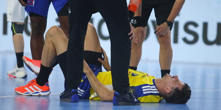 Industria trenuje bez trzynastu zawodników - Radio Kielce Industria trenuje bez trzynastu zawodników