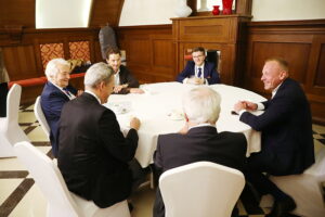 16.10.2025. Grzybów k. Staszówa. Międzynarodowe Forum Gospodarczo-Energetyczne / Fot. Wiktor Taszłow - Radio Kielce