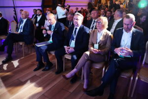 16.10.2025. Grzybów k. Staszówa. Międzynarodowe Forum Gospodarczo-Energetyczne / Fot. Wiktor Taszłow - Radio Kielce