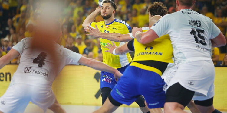15.10.2025. Kielce. Mecz 5. kolejki Ligi Mistrzów piłkarzy ręcznych Industria Kielce - HBC Nantes / Fot. Wiktor Taszłow - Radio Kielce