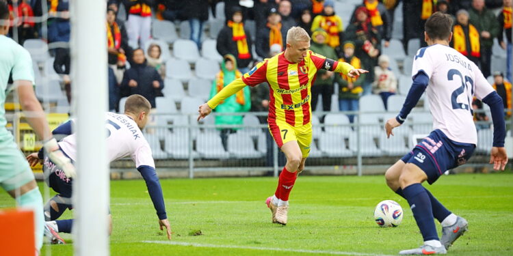 18.10.2025. Kielce. Mecz 12. kolejki PKO BP Ekstraklasy: Korona Kielce - Górnik Zabrze / Fot. Wiktor Taszłow - Radio Kielce