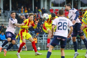 18.10.2025. Kielce. Mecz 12. kolejki PKO BP Ekstraklasy: Korona Kielce - Górnik Zabrze / Fot. Wiktor Taszłow - Radio Kielce