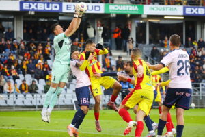 18.10.2025. Kielce. Mecz 12. kolejki PKO BP Ekstraklasy: Korona Kielce - Górnik Zabrze / Fot. Wiktor Taszłow - Radio Kielce
