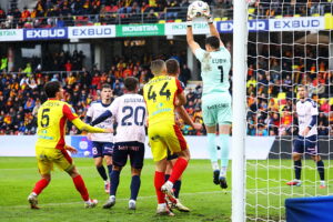 18.10.2025. Kielce. Mecz 12. kolejki PKO BP Ekstraklasy: Korona Kielce - Górnik Zabrze / Fot. Wiktor Taszłow - Radio Kielce