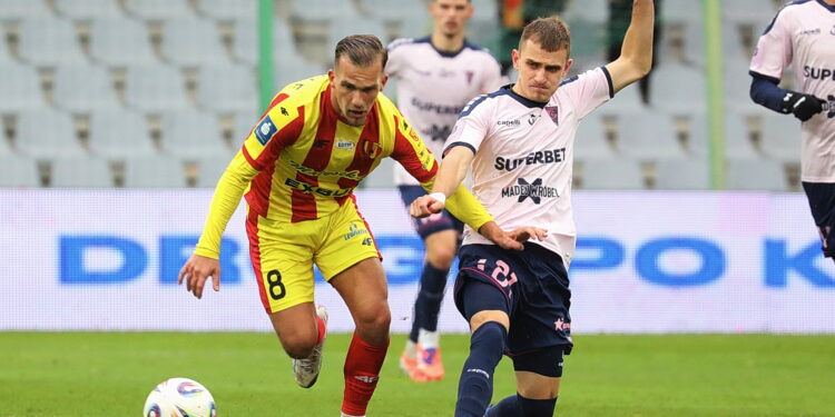 18.10.2025. Kielce. Mecz 12. kolejki PKO BP Ekstraklasy: Korona Kielce - Górnik Zabrze / Fot. Wiktor Taszłow - Radio Kielce