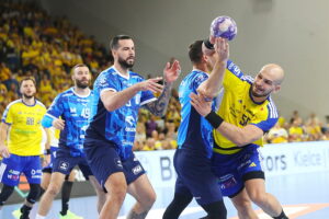 19.10.2025. Kielce. Mecz Industria Kielce - Orlen Wisła Płock / Fot. Wiktor Taszłow - Radio Kielce