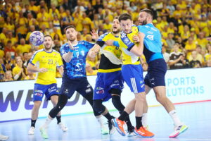 19.10.2025. Kielce. Mecz Industria Kielce - Orlen Wisła Płock / Fot. Wiktor Taszłow - Radio Kielce