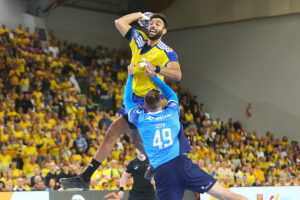 19.10.2025. Kielce. Mecz Industria Kielce - Orlen Wisła Płock / Fot. Wiktor Taszłow - Radio Kielce