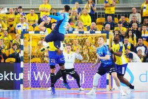19.10.2025. Kielce. Mecz Industria Kielce - Orlen Wisła Płock / Fot. Wiktor Taszłow - Radio Kielce