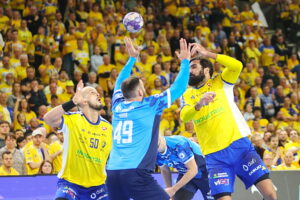 19.10.2025. Kielce. Mecz Industria Kielce - Orlen Wisła Płock / Fot. Wiktor Taszłow - Radio Kielce