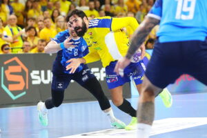 19.10.2025. Kielce. Mecz Industria Kielce - Orlen Wisła Płock / Fot. Wiktor Taszłow - Radio Kielce