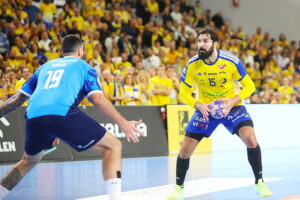 19.10.2025. Kielce. Mecz Industria Kielce - Orlen Wisła Płock / Fot. Wiktor Taszłow - Radio Kielce