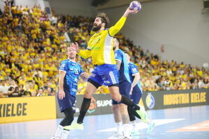 19.10.2025. Kielce. Mecz Industria Kielce - Orlen Wisła Płock / Fot. Wiktor Taszłow - Radio Kielce