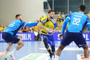 19.10.2025. Kielce. Mecz Industria Kielce - Orlen Wisła Płock / Fot. Wiktor Taszłow - Radio Kielce