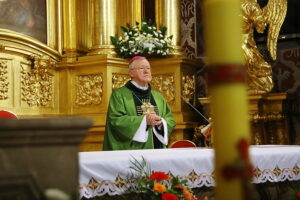 19.10.2025. Kielce. Bazylika Katedralna. Msza święta w intencji Ojczyzny, patrona Solidarności oraz świata pracy / Fot. Wiktor Taszłow - Radio Kielce