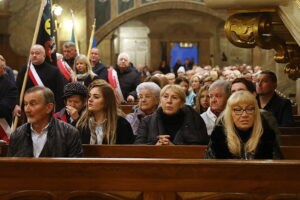 19.10.2025. Kielce. Bazylika Katedralna. Msza święta w intencji Ojczyzny, patrona Solidarności oraz świata pracy / Fot. Wiktor Taszłow - Radio Kielce