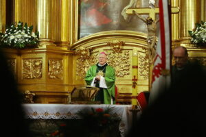 19.10.2025. Kielce. Bazylika Katedralna. Msza święta w intencji Ojczyzny, patrona Solidarności oraz świata pracy / Fot. Wiktor Taszłow - Radio Kielce