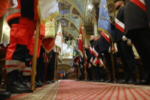 19.10.2025. Kielce. Bazylika Katedralna. Msza święta w intencji Ojczyzny, patrona Solidarności oraz świata pracy / Fot. Wiktor Taszłow - Radio Kielce