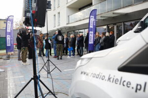 22.10.2025. Kielce. Ul. Romualda. Program „Interwencja” TVP3 Kielce i Radia Kielce / Fot. Wiktor Taszłow - Radio Kielce