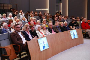 23.10.2025. Świętokrzyski Urząd Wojewódzki w Kielcach. „Międzypokoleniowe spotkanie w realu” / Fot. Wiktor Taszłow - Radio Kielce