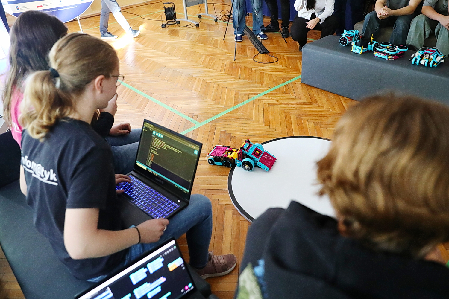 Roboty na ringu - uczniowie rywalizowali w zawodach sumo - Radio Kielce 23.10.2025. Kielce. Zespół Szkół Informatycznych. Zawody sumo robotów / Fot. Wiktor Taszłow - Radio Kielce