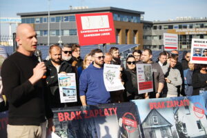 23.10.2025. Kielce. WFOŚiGW. Protest przedsiębiorców / Fot. Wiktor Taszłow - Radio Kielce