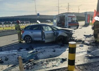 Wypadek na trasie S7. Ranny mężczyzna - Radio Kielce 31.10.2025. Szewce. Zdarzenie drogowe / Fot. Na Drodze Świętokrzyskie