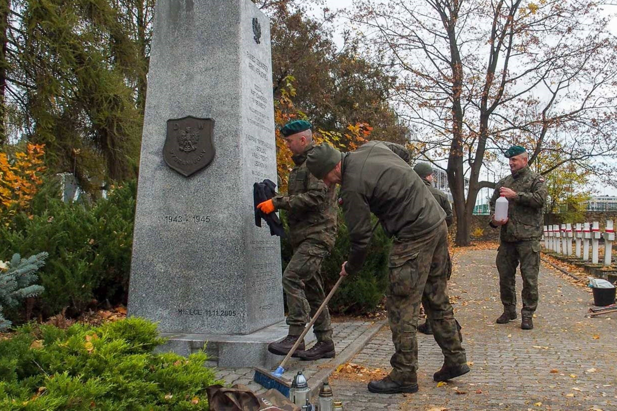 Żołnierze „najmłodszej” dywizji pamiętają o bohaterach