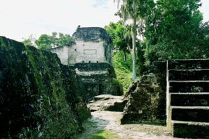Muzyczne podróże przez świat. Gwatemala. Tikal / Fot. D.J. „Drayer” Drajewicz