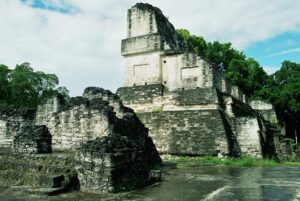 Muzyczne podróże przez świat. Gwatemala. Tikal / Fot. D.J. „Drayer” Drajewicz