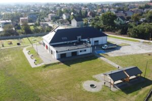 Nowa remiza w Tokarni / źródło: Urząd Gminy i Miasta Chęciny