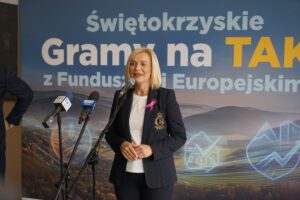 16.10.2025. Kielce. Konferencja prasowa inaugurująca kampanię informacyjno-promocyjną Funduszy Europejskich w Świętokrzyskiem pod hasłem: „Świętokrzyskie – gramy na TAK z Funduszami Europejskimi” / Fot. Piotr Kwaśniewski - Radio Kielce