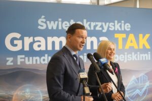 16.10.2025. Kielce. Konferencja prasowa inaugurująca kampanię informacyjno-promocyjną Funduszy Europejskich w Świętokrzyskiem pod hasłem: „Świętokrzyskie – gramy na TAK z Funduszami Europejskimi” / Fot. Piotr Kwaśniewski - Radio Kielce