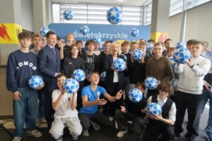 Nowa kampania Funduszy Europejskich w Świętokrzyskiem. Ambasadorem został Radosław Majdan