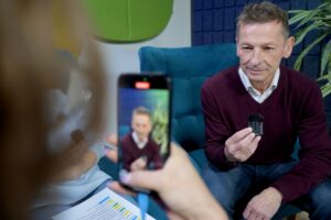 Siostra Małgorzata Chmielewska „ceruje świat” - Radio Kielce Audycja „Dzień Dobry, to Ja! Rozmowy inne niż wszystkie w Radiu Kielce”. Małgorzata Chmielewska / Fot. Piotr Kwaśniewski - Radio Kielce