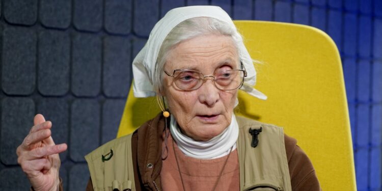 Siostra Chmielewska, Natalia Panczenko, Leszek Jażdżewski i Andrzej Poczobut laureatami Medali Wolności Słowa - Radio Kielce Siostra Chmielewska, Natalia Panczenko, Leszek Jażdżewski i Andrzej Poczobut laureatami Medali Wolności Słowa
