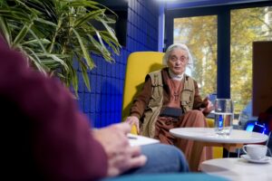 Siostra Małgorzata Chmielewska „ceruje świat” - Radio Kielce Audycja „Dzień Dobry, to Ja! Rozmowy inne niż wszystkie w Radiu Kielce”. Małgorzata Chmielewska / Fot. Piotr Kwaśniewski - Radio Kielce