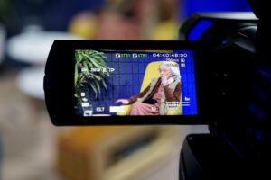 Siostra Małgorzata Chmielewska „ceruje świat” - Radio Kielce Audycja „Dzień Dobry, to Ja! Rozmowy inne niż wszystkie w Radiu Kielce”. Małgorzata Chmielewska / Fot. Piotr Kwaśniewski - Radio Kielce