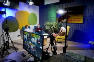 Siostra Małgorzata Chmielewska „ceruje świat” - Radio Kielce Audycja „Dzień Dobry, to Ja! Rozmowy inne niż wszystkie w Radiu Kielce”. Małgorzata Chmielewska / Fot. Piotr Kwaśniewski - Radio Kielce