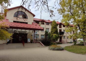 Wilgoć już nie będzie im straszna - Radio Kielce Wilgoć już nie będzie im straszna