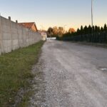 Piekoszów stawia na alternatywny transport. W planach nowe trasy dla rowerzystów - Radio Kielce Miejsce jednej z planowanych dróg rowerowych w Piekoszowie / Fot. Marcin Marszałek - Radio Kielce